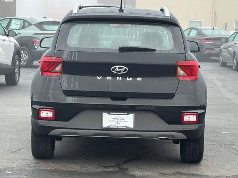 New 2026 Hyundai Venue SEL image 5