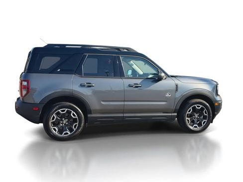 Used 2025 Ford Bronco Sport Outer Banks w/ Outer Banks Tech Package+ AWD/4WD image 9
