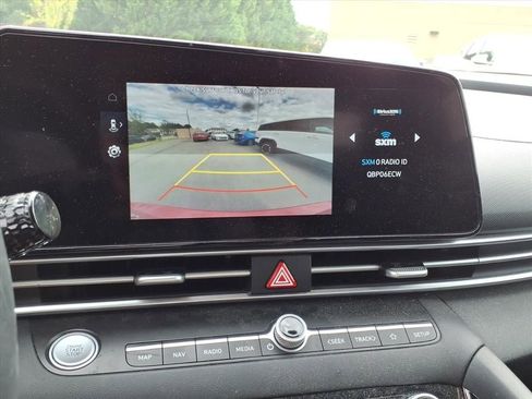 Used 2023 Hyundai Elantra SEL w/ Convenience Package image 7