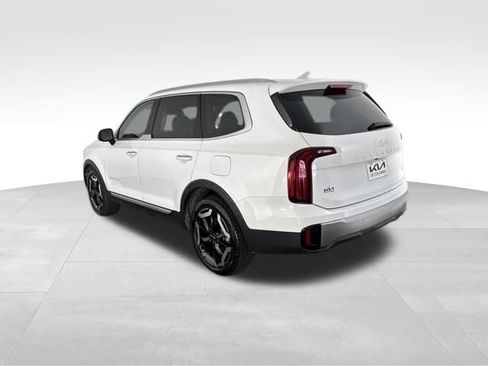 Certified 2024 Kia Telluride S AWD/4WD image 9