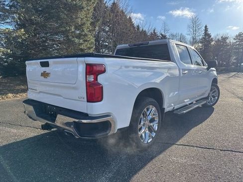 Used 2022 Chevrolet Silverado 1500 LTZ w/ Technology Package image 3