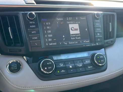 Used 2017 Toyota RAV4 Limited image 14