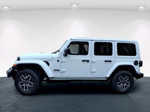 New 2026 Jeep Wrangler Unlimited Sahara AWD/4WD image 5