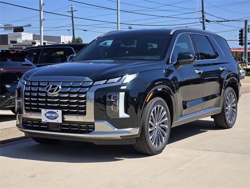 Used 2025 Hyundai Palisade Calligraphy image 2