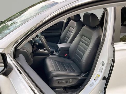 Used 2025 Honda CR-V EX-L image 17