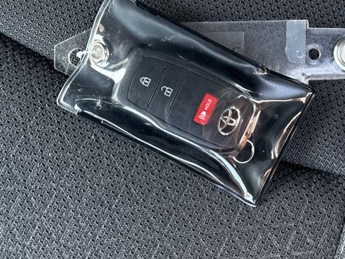 Used 2025 Toyota 4Runner SR5 image 37