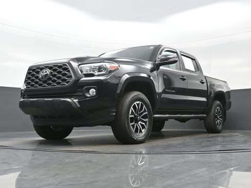 Used 2020 Toyota Tacoma TRD Sport image 27