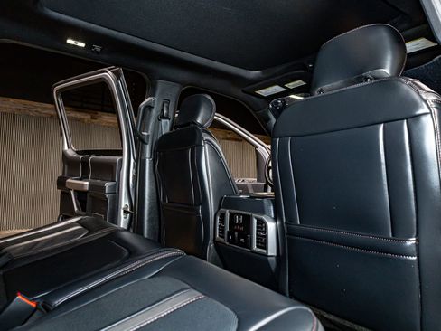 Used 2022 Ford F350 Platinum w/ FX4 Off-Road Package image 28