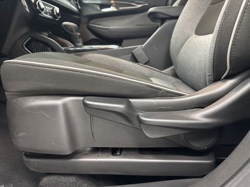 Used 2025 Chevrolet TrailBlazer LT FWD image 10