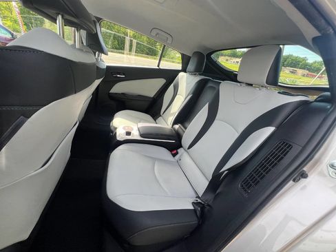 Used 2017 Toyota Prius Prime Premium w/ Carpet Mat Package FWD image 12