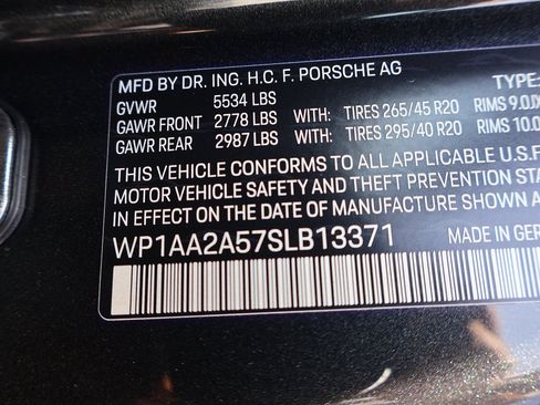 New 2025 Porsche Macan image 37