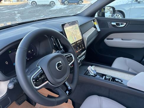 New 2026 Volvo XC60 B5 Plus w/ Protection Package Premier AWD/4WD image 19