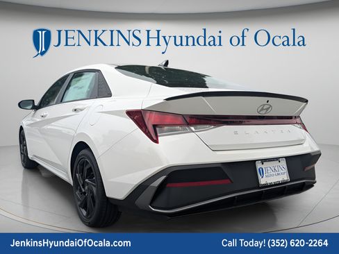 New 2026 Hyundai Elantra SEL Sport FWD image 6