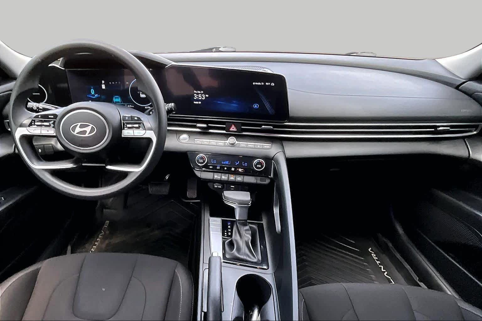 Used 2024 Hyundai Elantra SEL FWD image 18