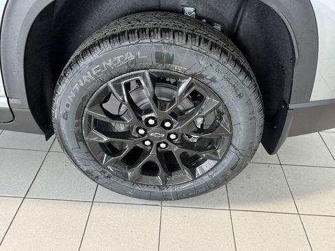 New 2026 Chevrolet Traverse LT w/ Midnight/Sport Edition AWD/4WD image 6