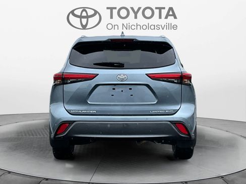 Used 2022 Toyota Highlander Limited AWD/4WD image 5