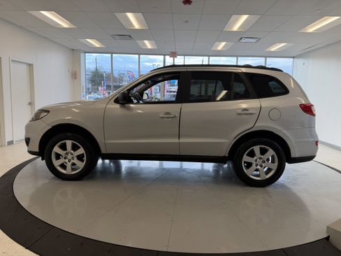 Used 2010 Hyundai Santa Fe GLS image 41