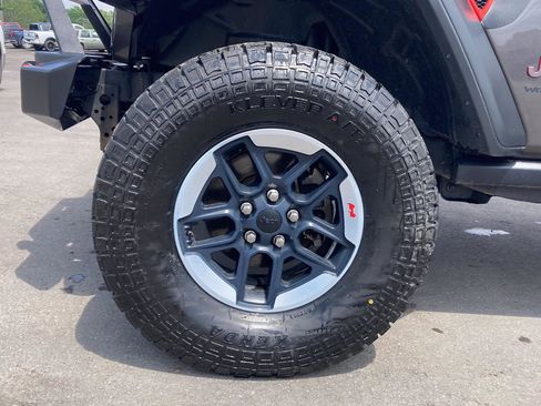 Used 2019 Jeep Wrangler Unlimited Rubicon image 38