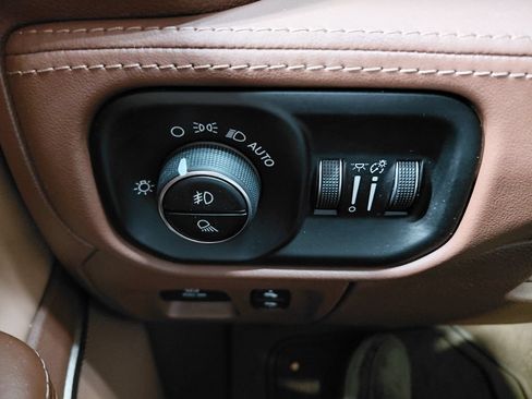 Certified 2019 RAM 1500 Limited AWD/4WD image 49