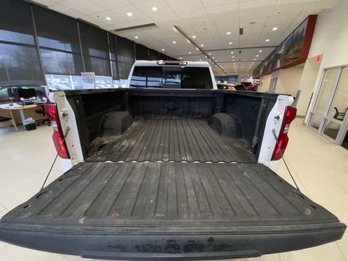 Used 2022 Chevrolet Silverado 1500 LT Trail Boss w/ Convenience Package II image 26