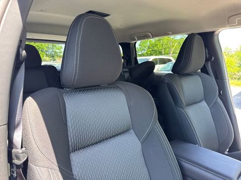Used 2025 Mitsubishi Outlander ES AWD/4WD image 28