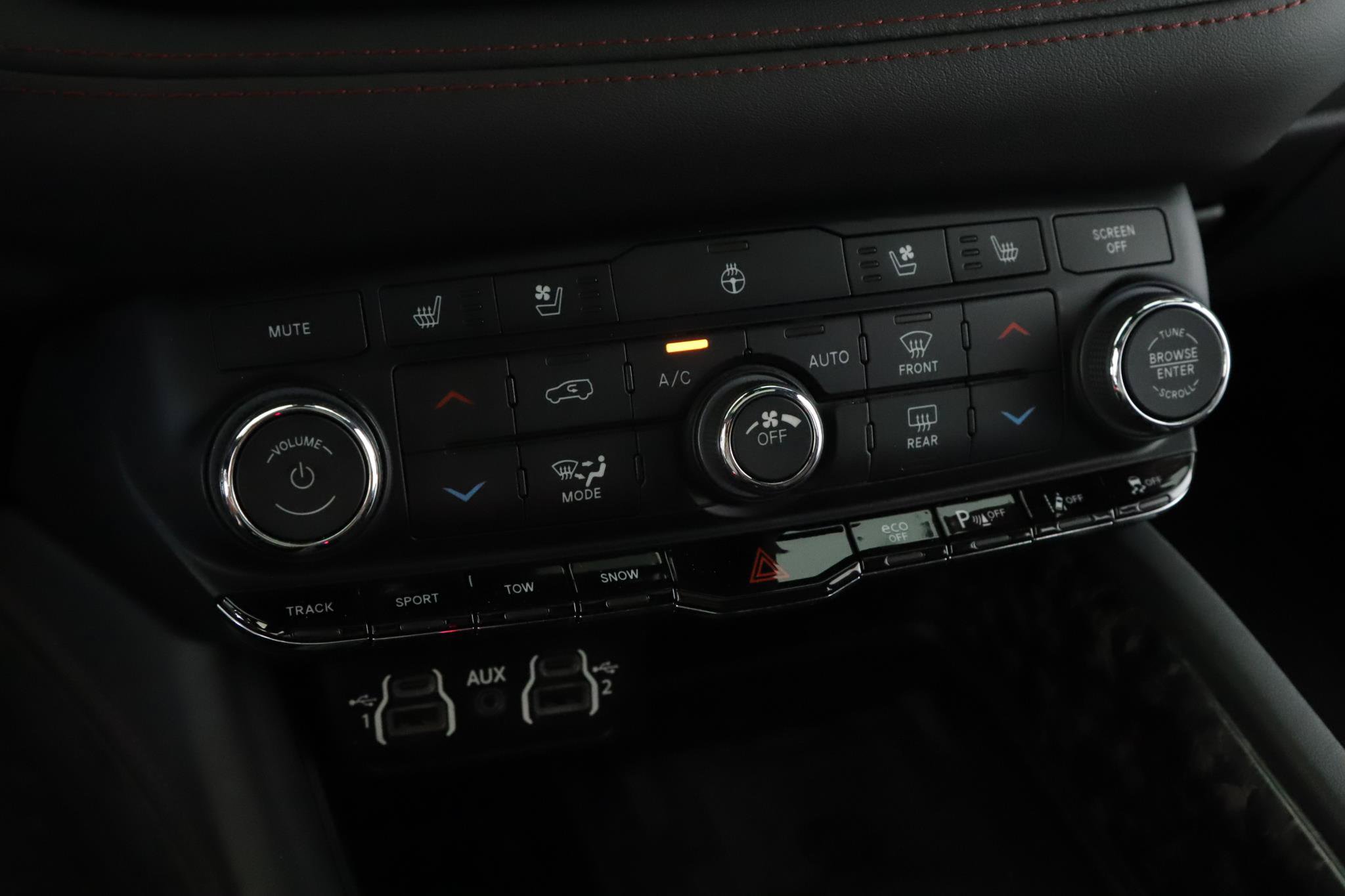 Used 2023 Dodge Durango R/T AWD/4WD image 17