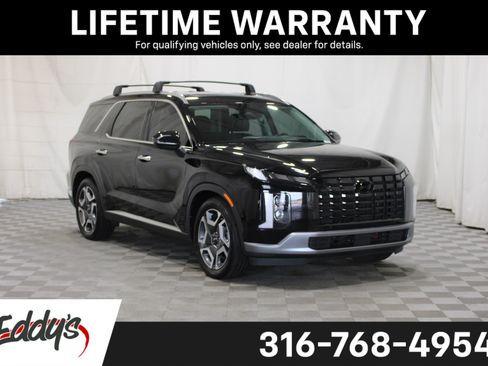 Used 2023 Hyundai Palisade Limited FWD image 1