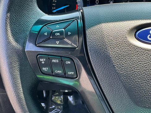 Used 2017 Ford Explorer XLT AWD/4WD image 23