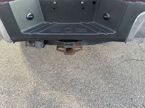 Used 2012 Ford F250 XLT w/ XLT Interior Pkg image 11