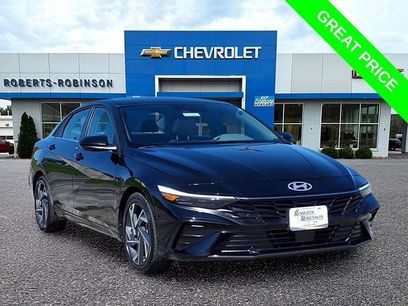 Used 2025 Hyundai Elantra SEL