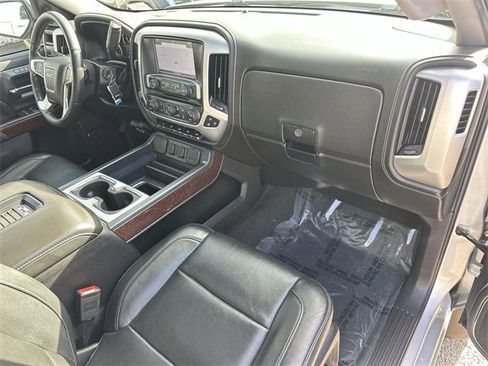 Used 2018 GMC Sierra 1500 SLT w/ Enhanced Driver Alert Package image 27