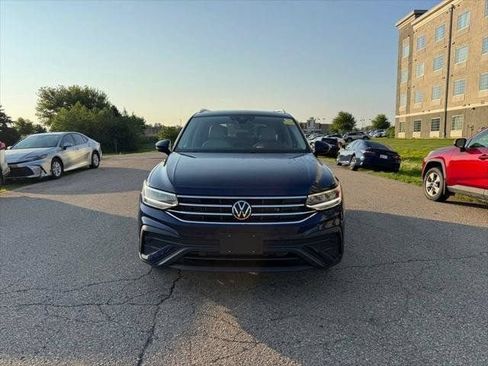 Used 2022 Volkswagen Tiguan SE AWD/4WD image 44