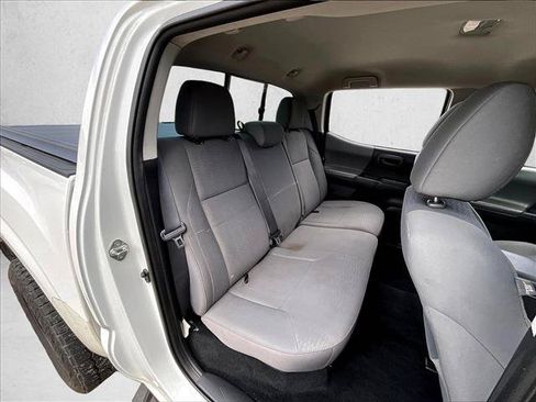 Used 2018 Toyota Tacoma SR RWD image 27
