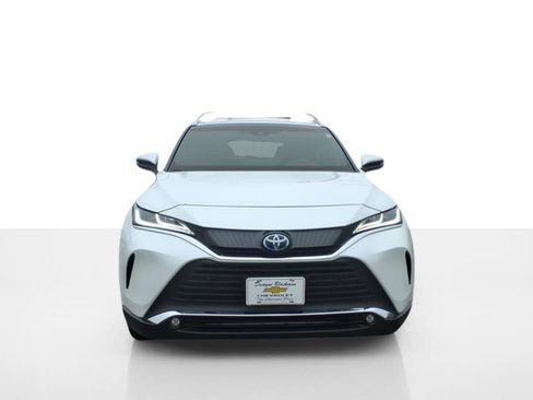 Used 2024 Toyota Venza image 8