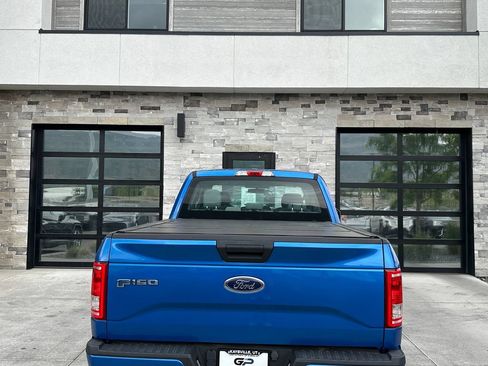 Used 2015 Ford F150 XL w/ Equipment Group 101A Mid AWD/4WD image 4