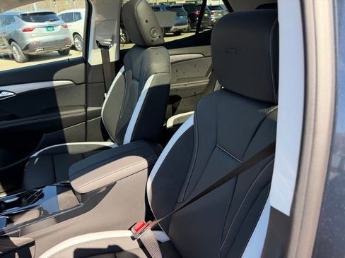 New 2026 Buick Envision Sport Touring image 17