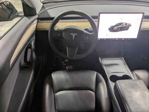 Used 2022 Tesla Model 3 Performance image 14