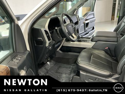 Used 2020 Ford F150 Lariat w/ Equipment Group 502A Luxury AWD/4WD image 6