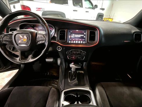 Used 2015 Dodge Charger R/T Scat Pack w/ Technology Group image 21