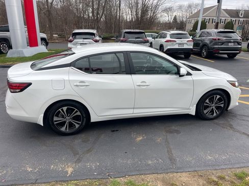 Certified 2022 Nissan Sentra SV w/ Trunk Package image 6
