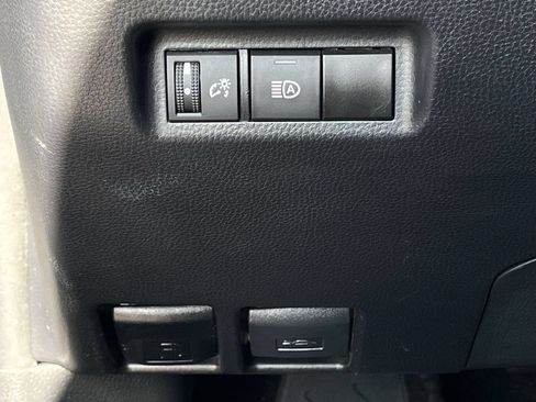 Used 2024 Toyota RAV4 LE FWD image 20