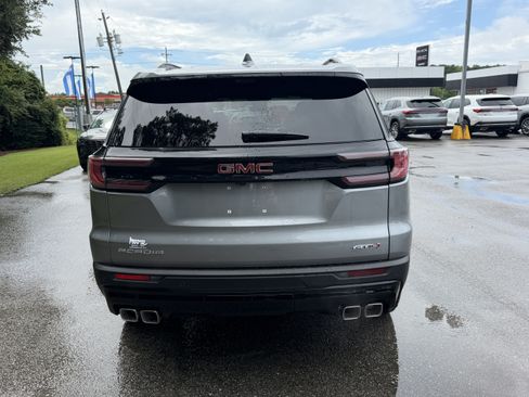 New 2026 GMC Acadia AT4 AWD/4WD image 9