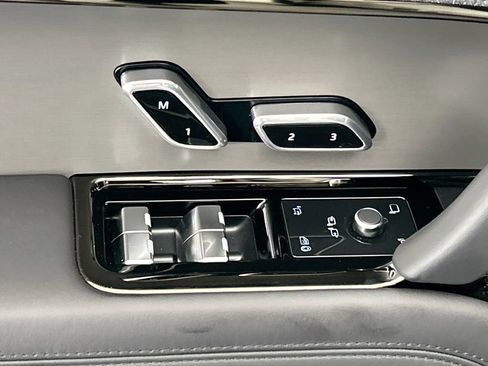 Certified 2026 Land Rover Range Rover Sport SE AWD/4WD image 22