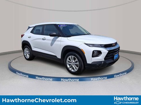 Certified 2023 Chevrolet TrailBlazer LS FWD image 1