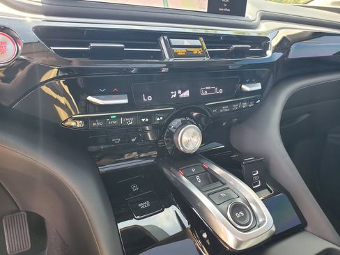 Used 2025 Acura MDX FWD w/ Technology Package image 31