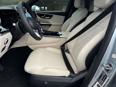 New 2026 Mercedes-Benz GLC 300 image 10