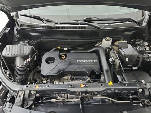 Certified 2019 Chevrolet Equinox LS w/ LS Convenience Package image 11