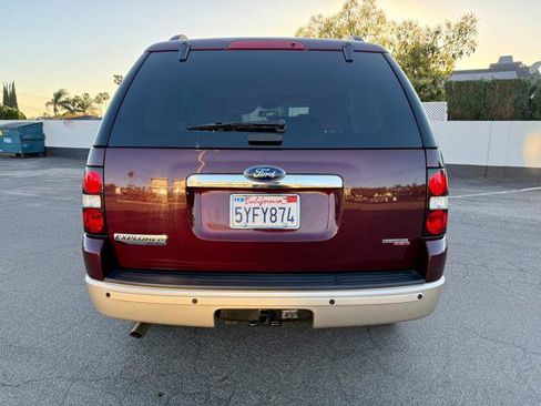 Used 2006 Ford Explorer Eddie Bauer image 6