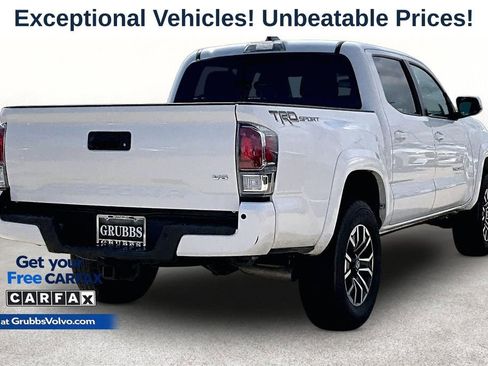 Used 2023 Toyota Tacoma TRD Sport w/ Technology Package RWD image 2