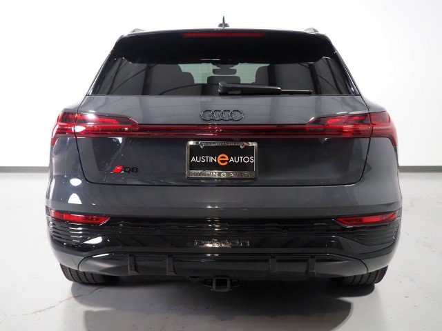 Used 2024 Audi Q8 e-tron Prestige AWD/4WD image 60